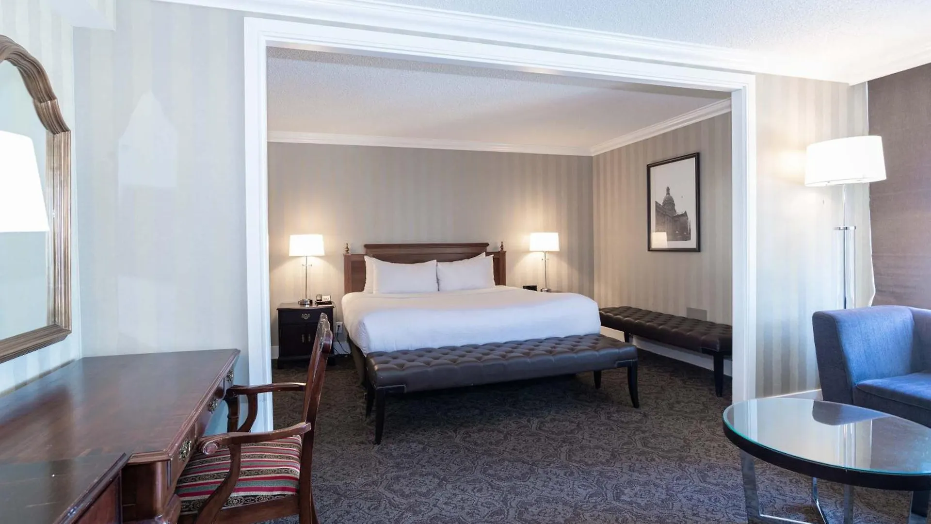 Sandman Signature Edmonton Downtown Hotel