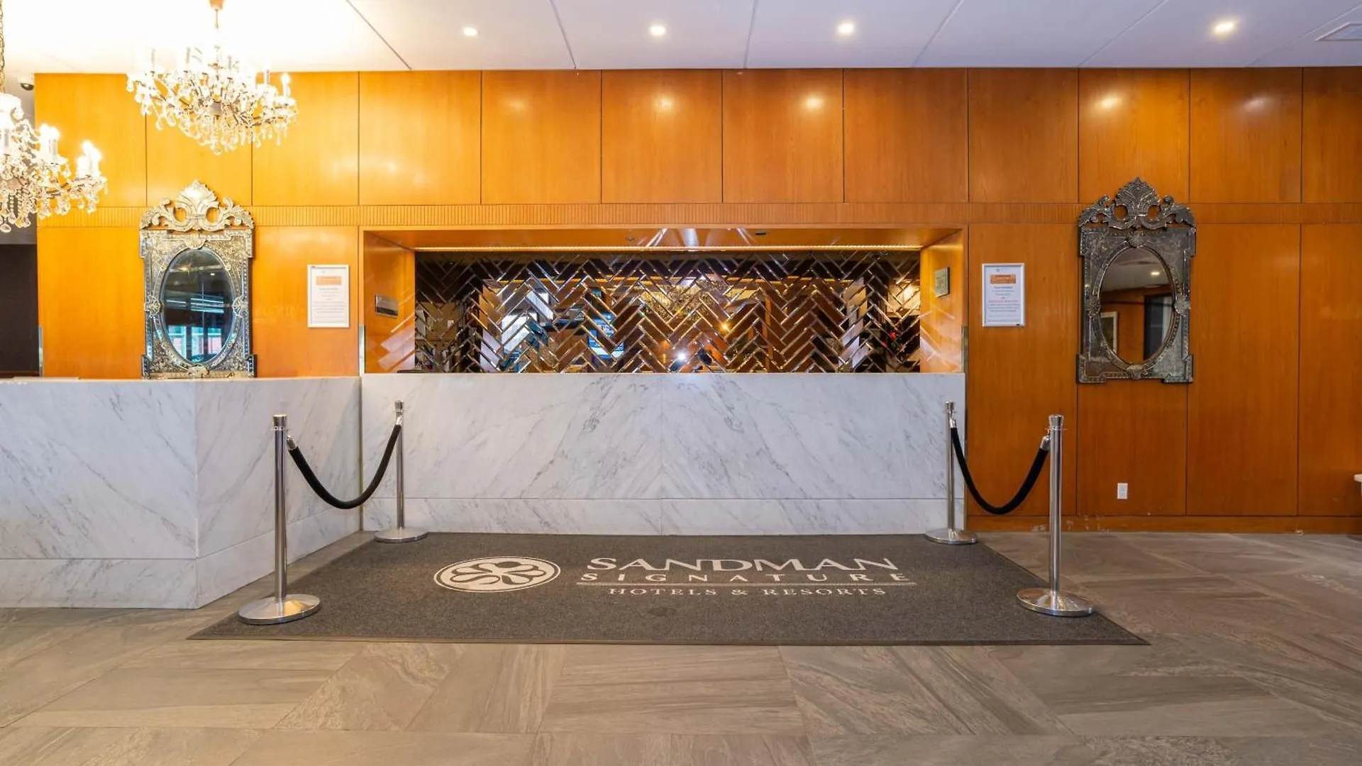 Sandman Signature Edmonton Downtown Hotel