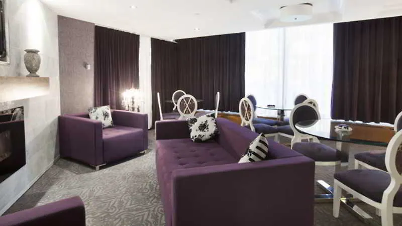 Sandman Signature Edmonton Downtown Hotel