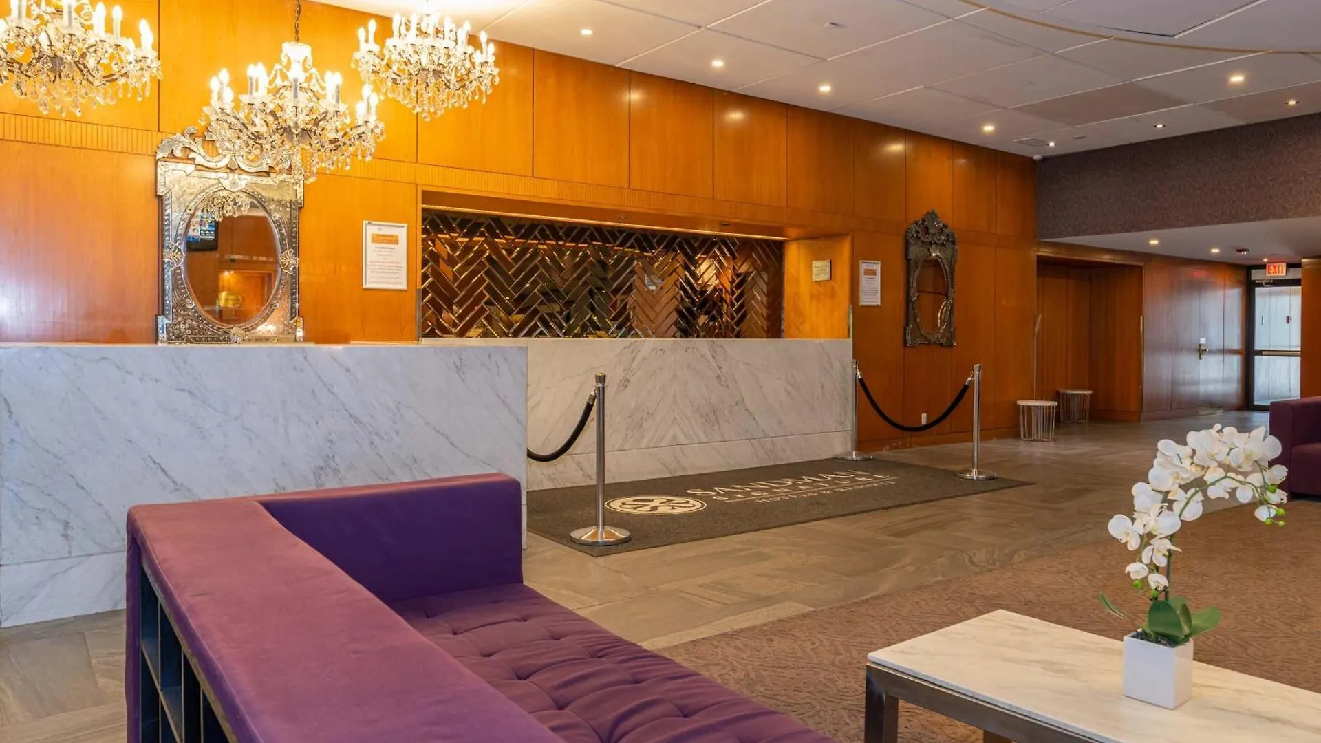 Sandman Signature Edmonton Downtown Hotel